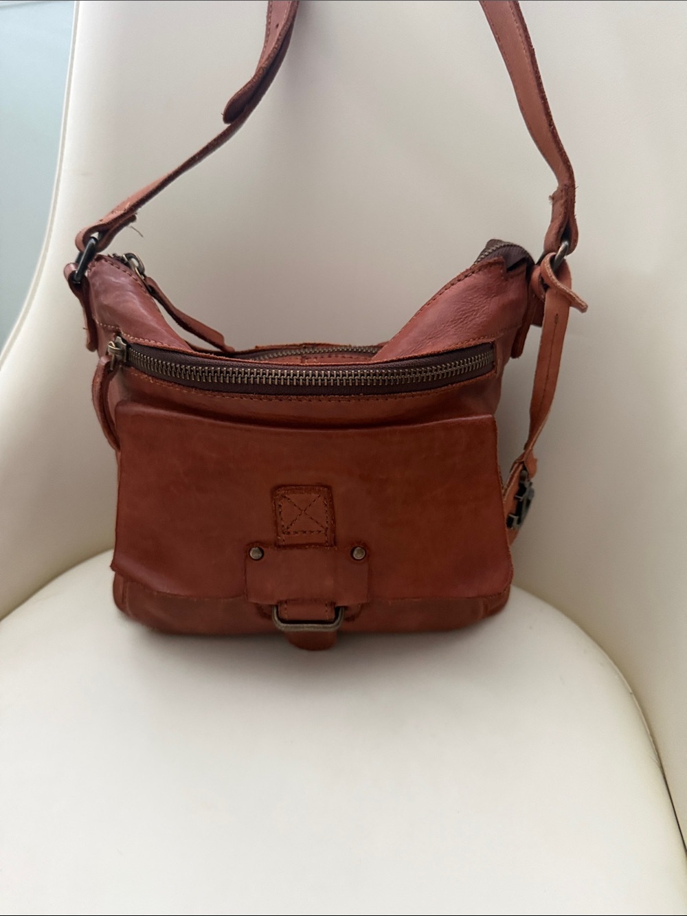 Harbour 2nd Hazel Leather Cognac Brown Crossbody Distressed Messenger Bag 227 - Picture 13 of 14